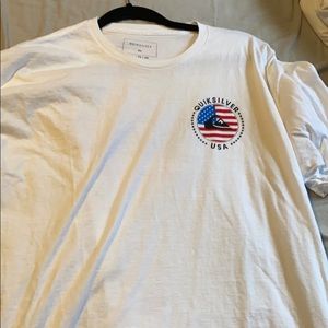 QuikSilver USA t shirt